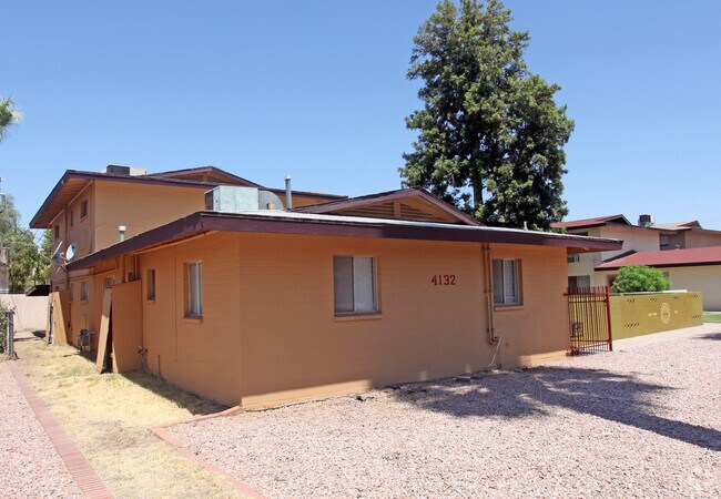 Building Photo - The Hopi Sun Apartments