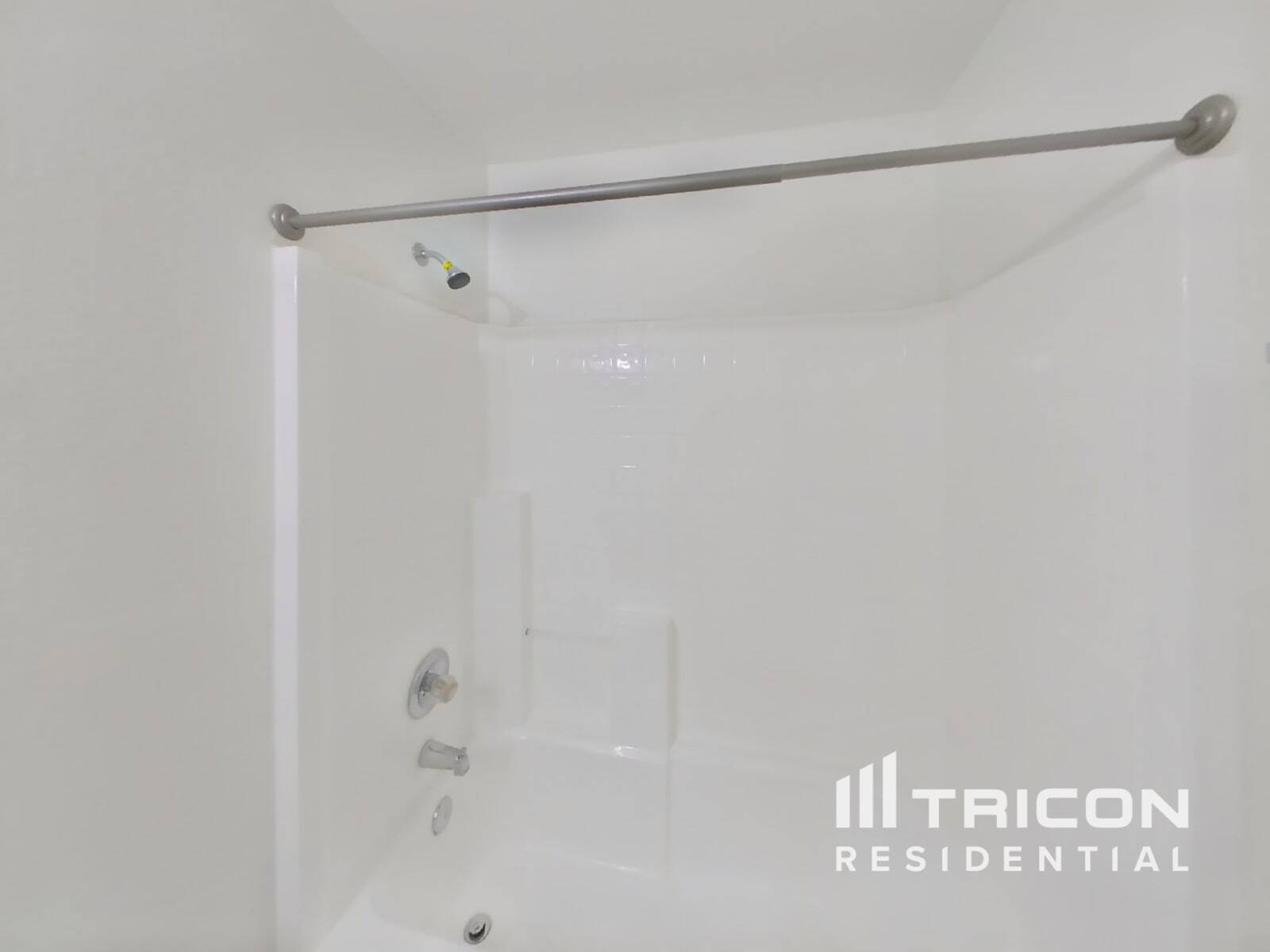 Building Photo - 8334 W Baxter Dr