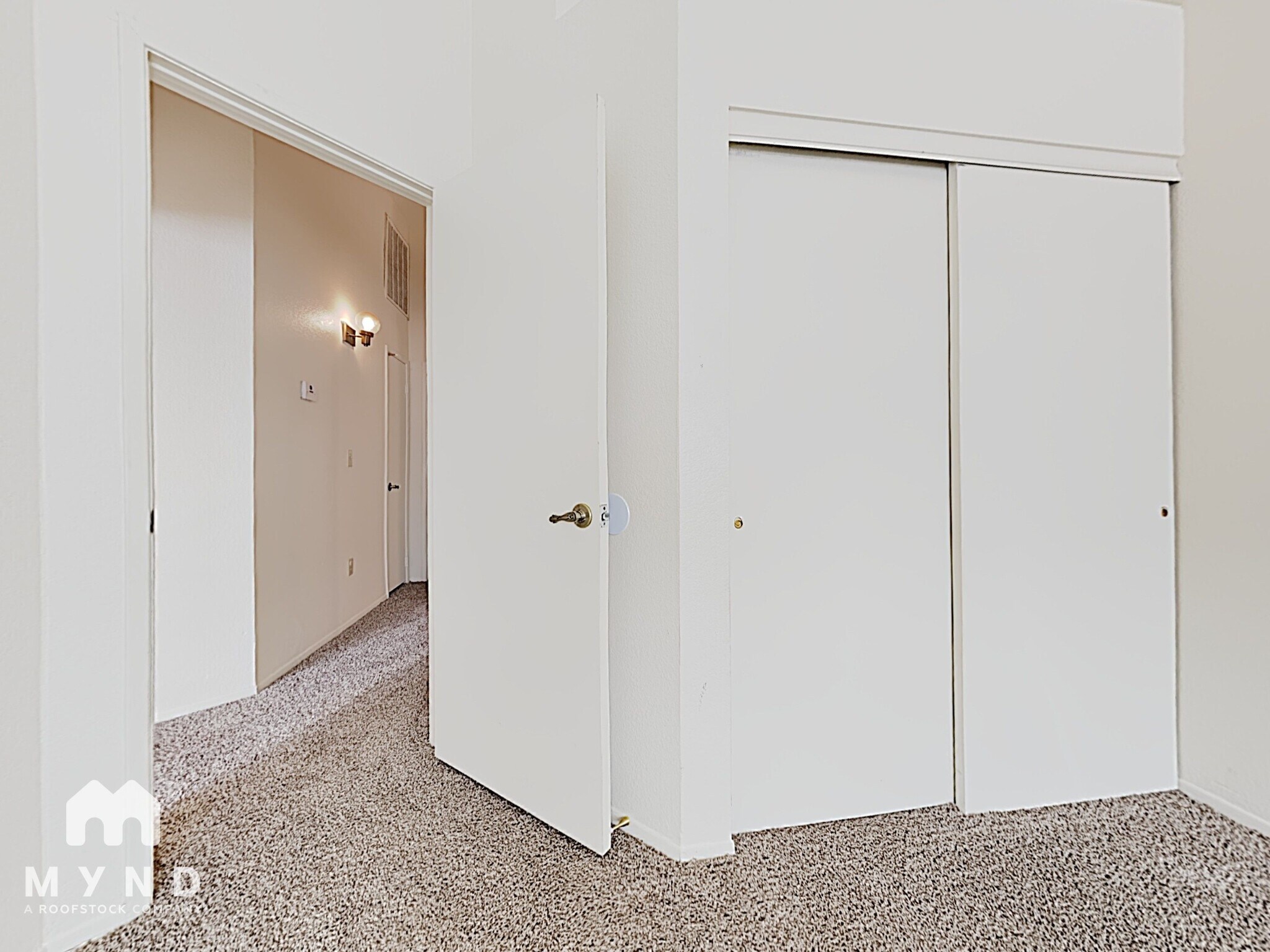 Building Photo - 1915 S 39th St