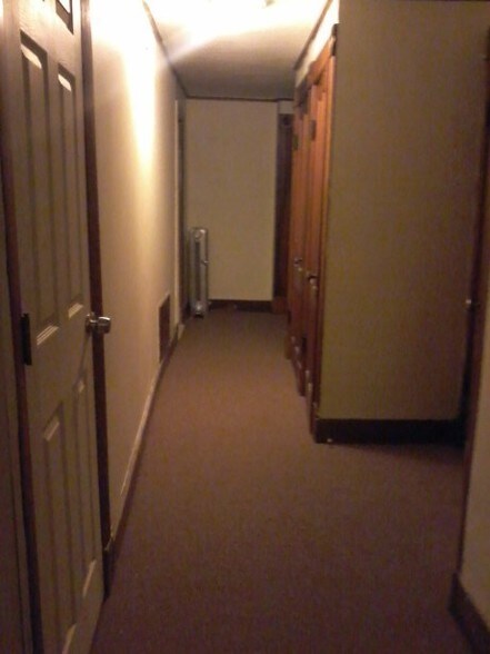 Building Photo - 754 Chestnut St