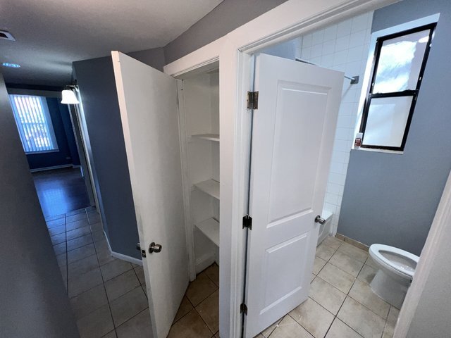 Building Photo - 2701 E 75th Pl