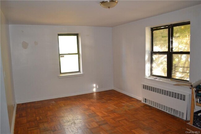 Building Photo - 237 N Broadway