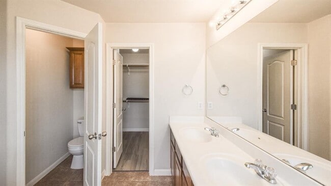 Building Photo - 502 Hidden Brook Ln