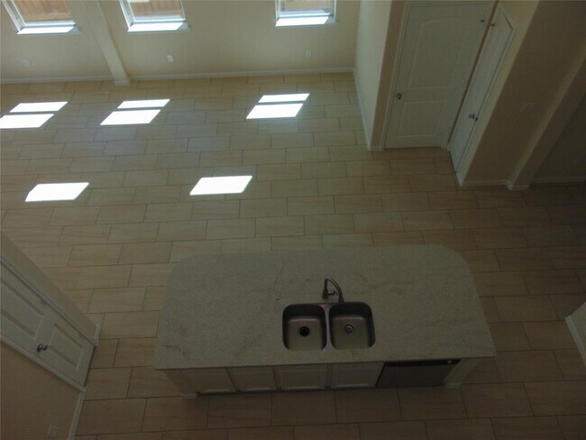 Building Photo - 24782 Levante Dr