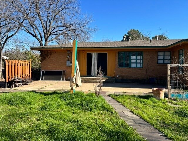 Building Photo - 4720 Lowell Ln