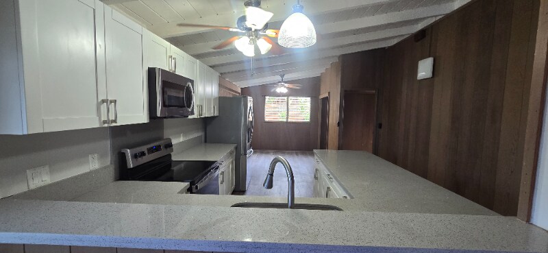 Building Photo - 661 Hoomoana St