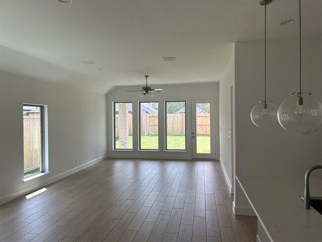 Building Photo - 9644 Mount Brewer Ln