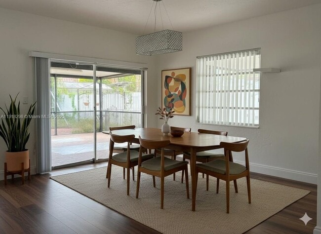 Building Photo - 6420 SW 18th Terrace