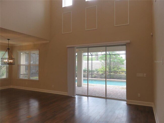 Building Photo - 11601 Maple Palm Way
