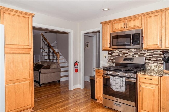 Building Photo - 153 Lindbergh Drive NE