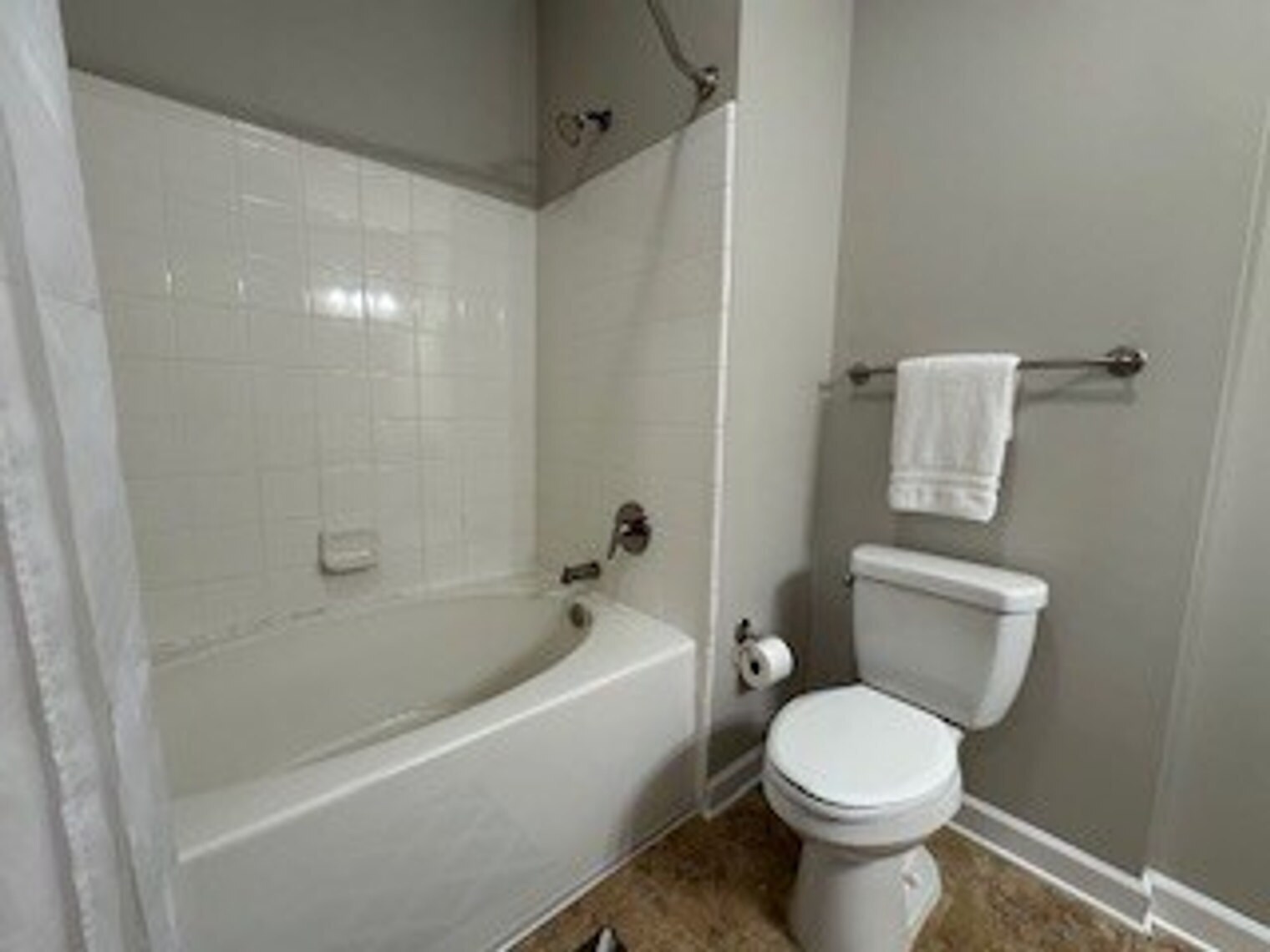 Building Photo - 11134 Medlock Bridge Rd