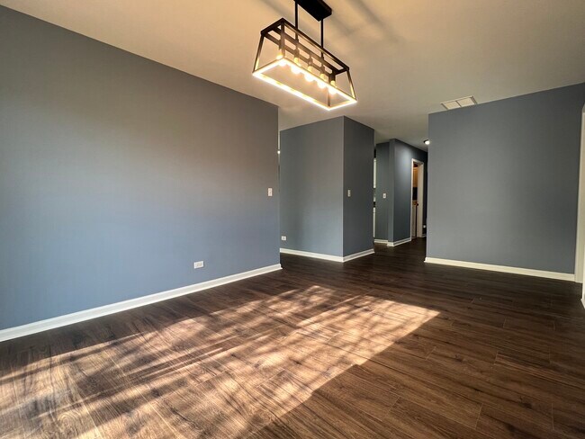 Building Photo - 3413 Blue Ridge Dr