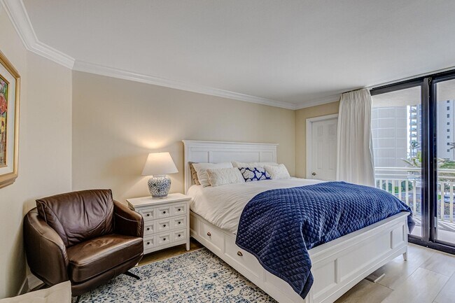 Building Photo - 3000 N Ocean Dr