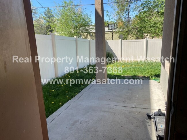 Building Photo - Great 4 bedroom 2 bath West Valley Home
