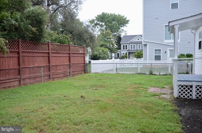 Building Photo - 1442 Rehling Dr