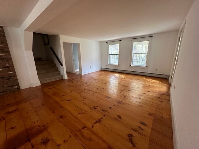 Building Photo - 618 Shearer Hill Rd