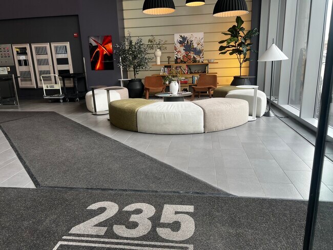 Building Photo - 235 W Van Buren St