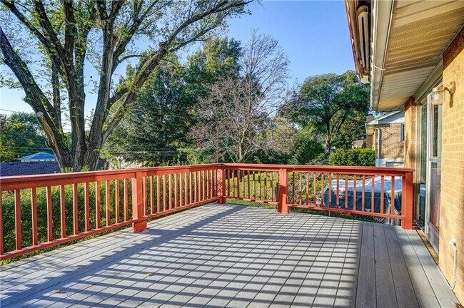 Building Photo - Coming Soon - Charming 3-Bedroom Home with Fenced Yard & Spacious Deck in Kansas City