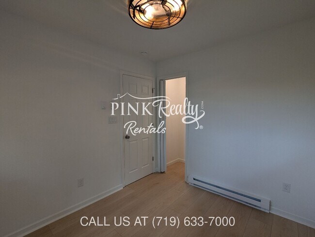 Building Photo - 120 Lafayette Rd