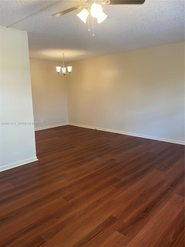 Building Photo - 800 SW 131st Ave