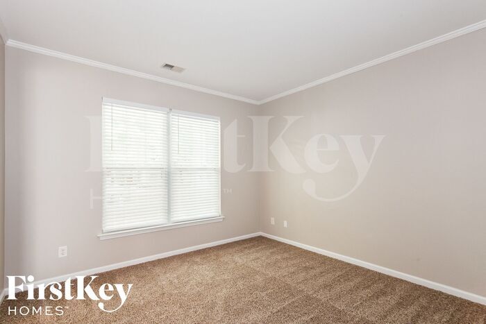 Building Photo - 13211 Meadowmere Rd