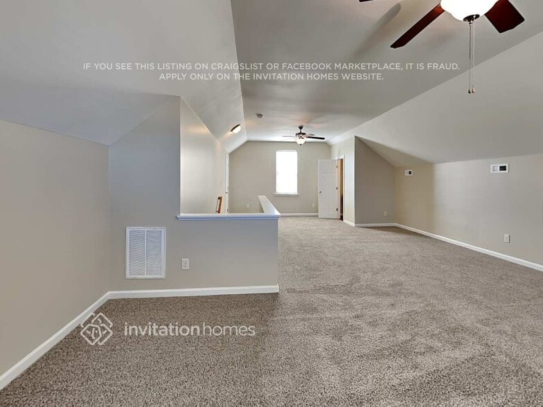 Building Photo - 60 Crest Cir