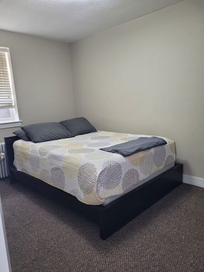 Building Photo - Roost