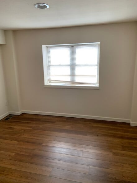 Building Photo - 211 Willey St