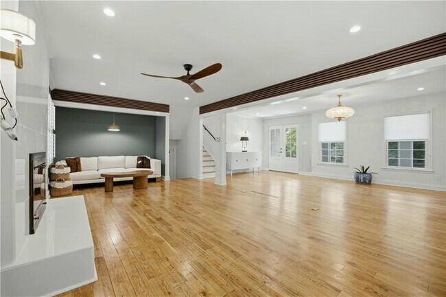 Building Photo - 2220 Spring Mill Cove