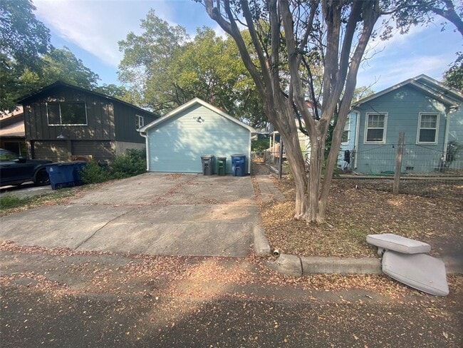 Primary Photo - 3300 Lafayette Ave