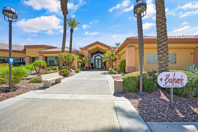 Building Photo - 78804 Platinum Dr
