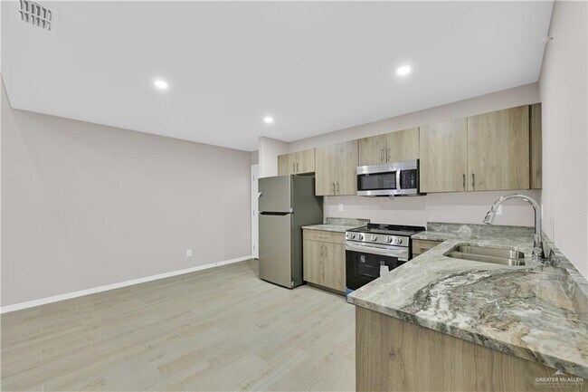 Building Photo - 16 N 23rd St