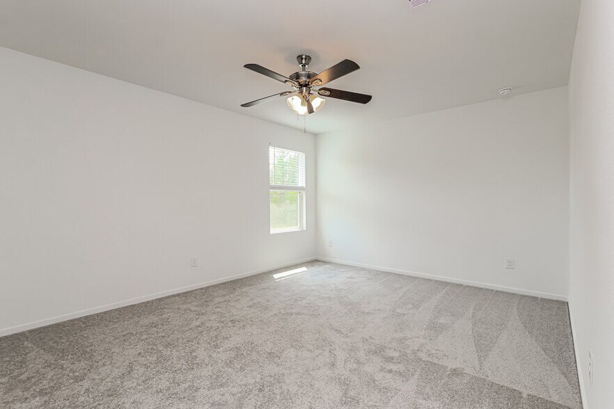 Building Photo - 1718 Lofty Cedar Ct