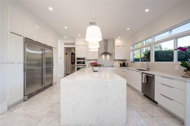 Building Photo - 6355 SW 114th St