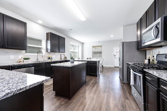 Building Photo - 25130 Bells Canyon Dr