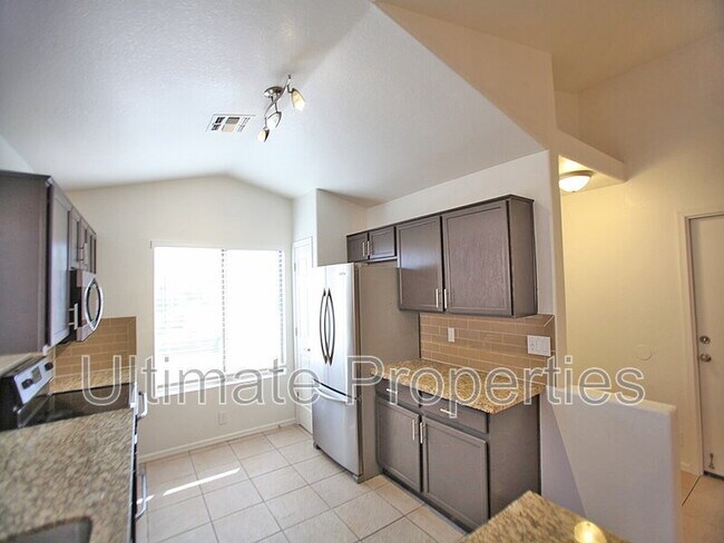 Building Photo - 8644 W Mauro Ln