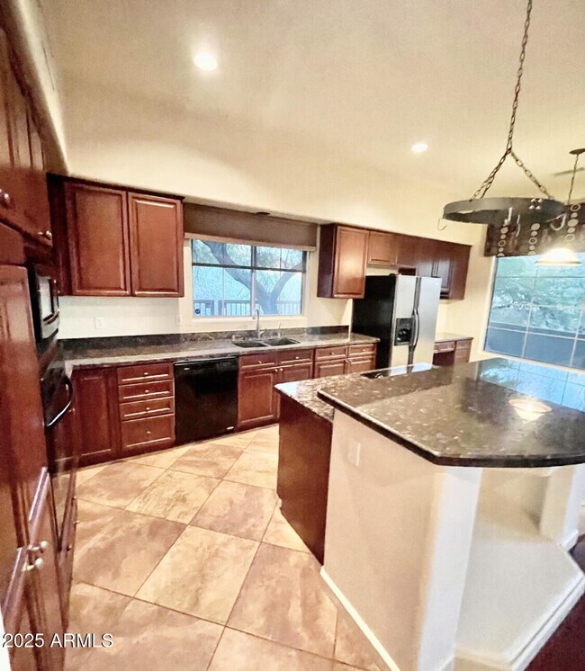 Building Photo - 13665 E Shaw Butte Dr