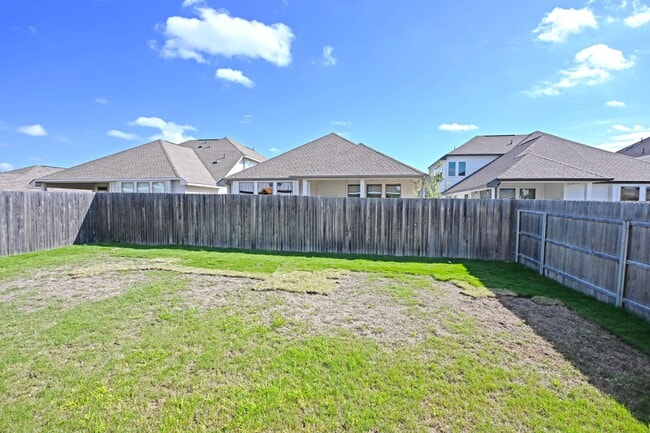 Building Photo - 963 Steeplebush