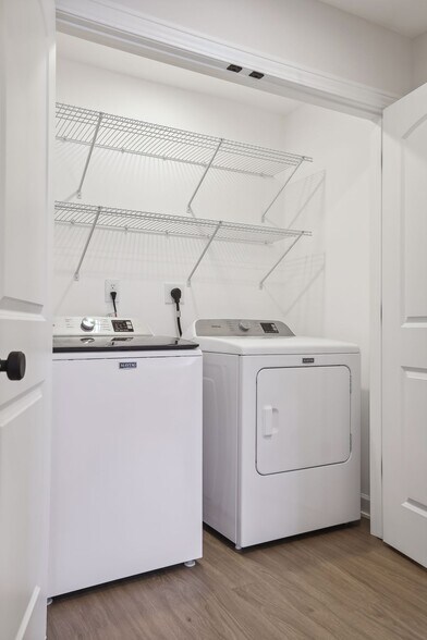 Building Photo - 608 Franklin St