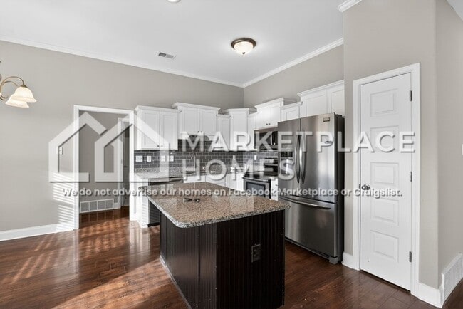 Building Photo - 8295 Blue Ridge Dr