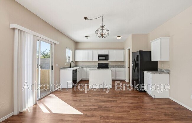 Building Photo - 13285 W Gelding Cir