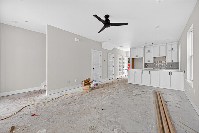 Building Photo - 1422 S Yampa Bnd