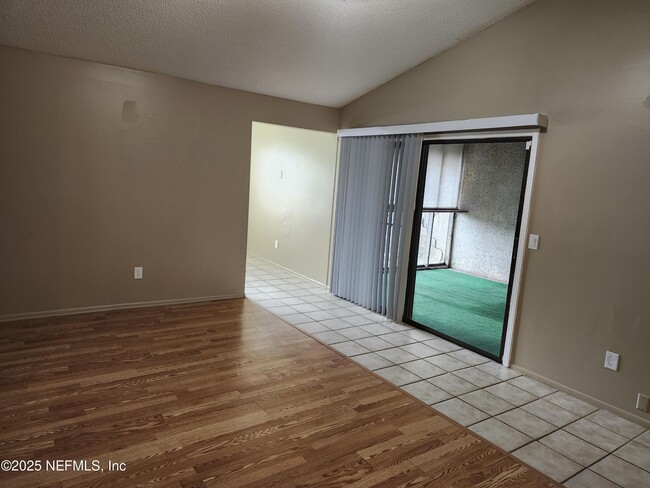 Building Photo - 3309 Donzi Way W