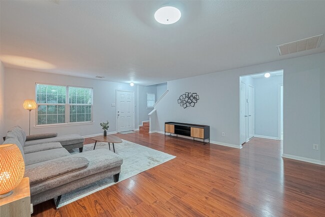 Building Photo - 2123 Gable Hollow Ln