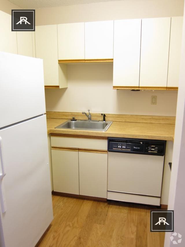 Building Photo - 1 bedroom in Quincy MA 02171