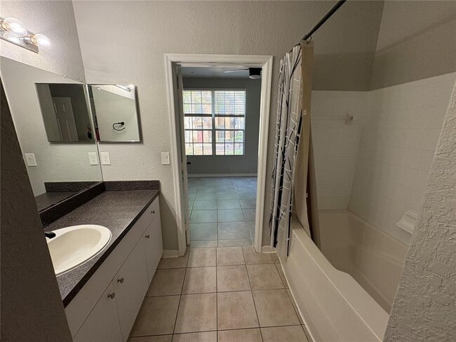 Building Photo - 6408 Raleigh St