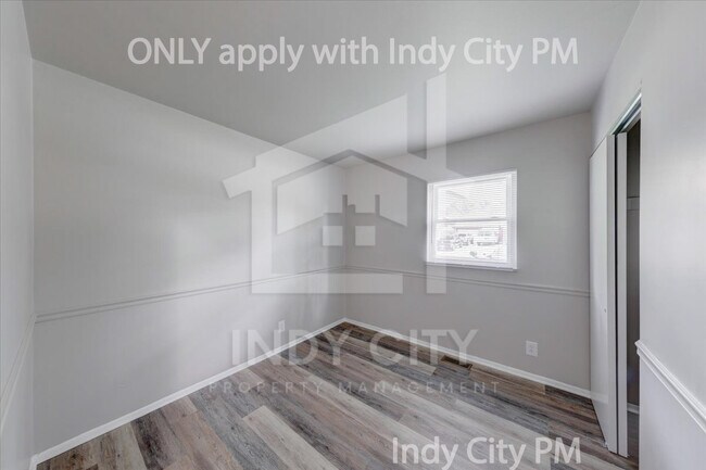 Building Photo - 7838 Ridgewood Dr