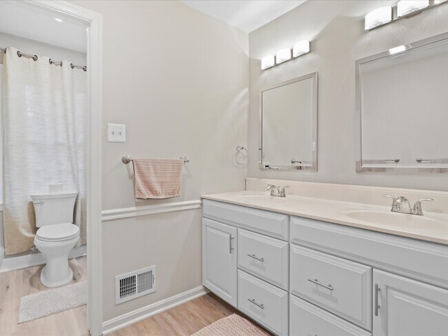 Building Photo - 11159 Conestoga Ct