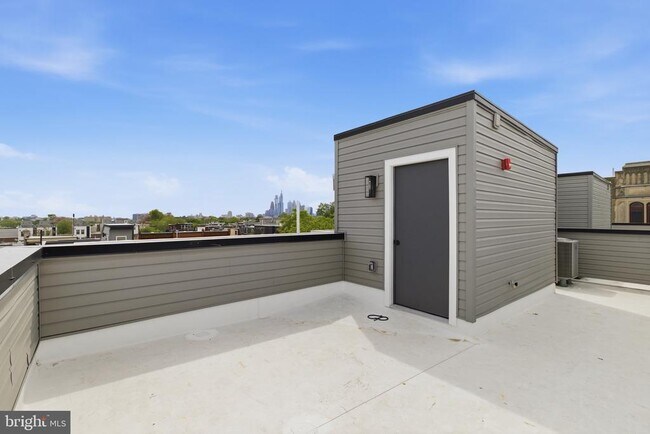 Building Photo - 4021 Brown St