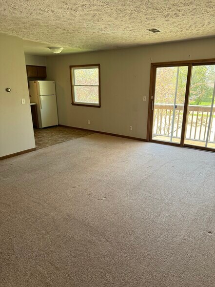 Living Room - 308 N Emmons St